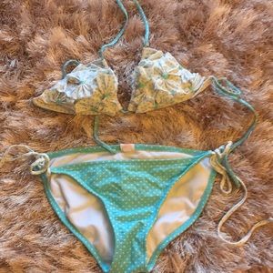 Bathing suit